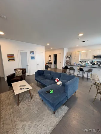 $2,750 | 1020 Elmwood Avenue, Unit 302, Buffalo, NY 14222