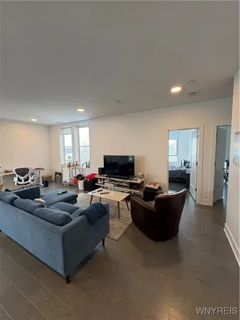 $2,750 | 1020 Elmwood Avenue, Unit 302, Buffalo, NY 14222
