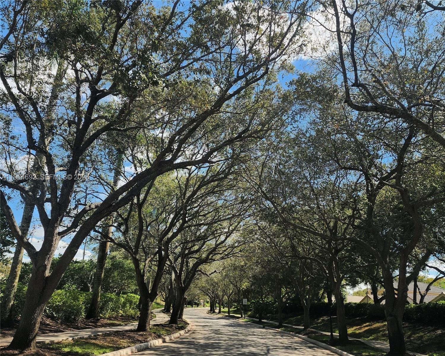 4309 Pine Ridge Court Weston, FL 33331 - Photo 7 of 15