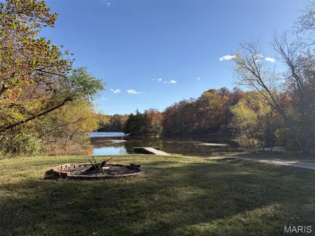 $389,900 | 25156 Woodridge Drive, Warrenton, MO 63383