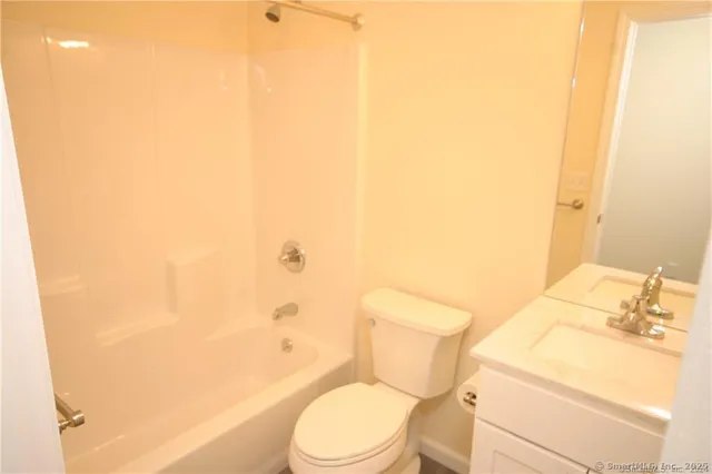 $585,000 | 73 Belvedere (osprey Ii) Drive, Tolland, CT 06084