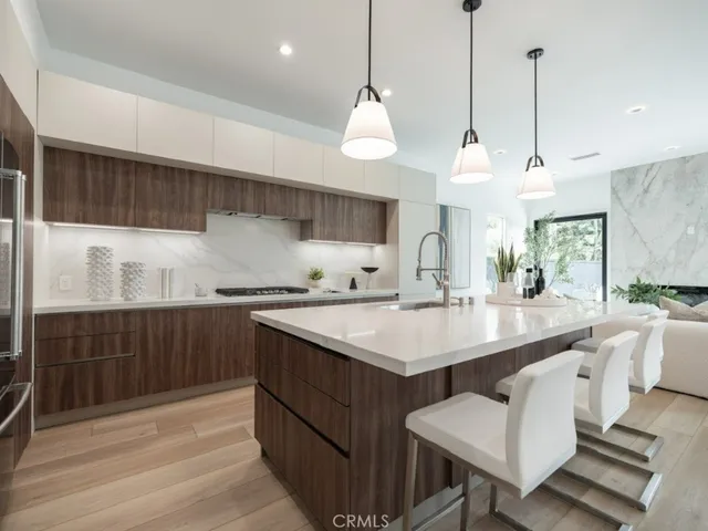 $2,180,000 | 2187 Meyer Place, Costa Mesa, CA 92627