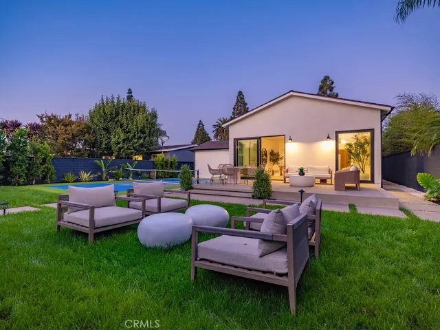 $2,180,000 | 2187 Meyer Place, Costa Mesa, CA 92627