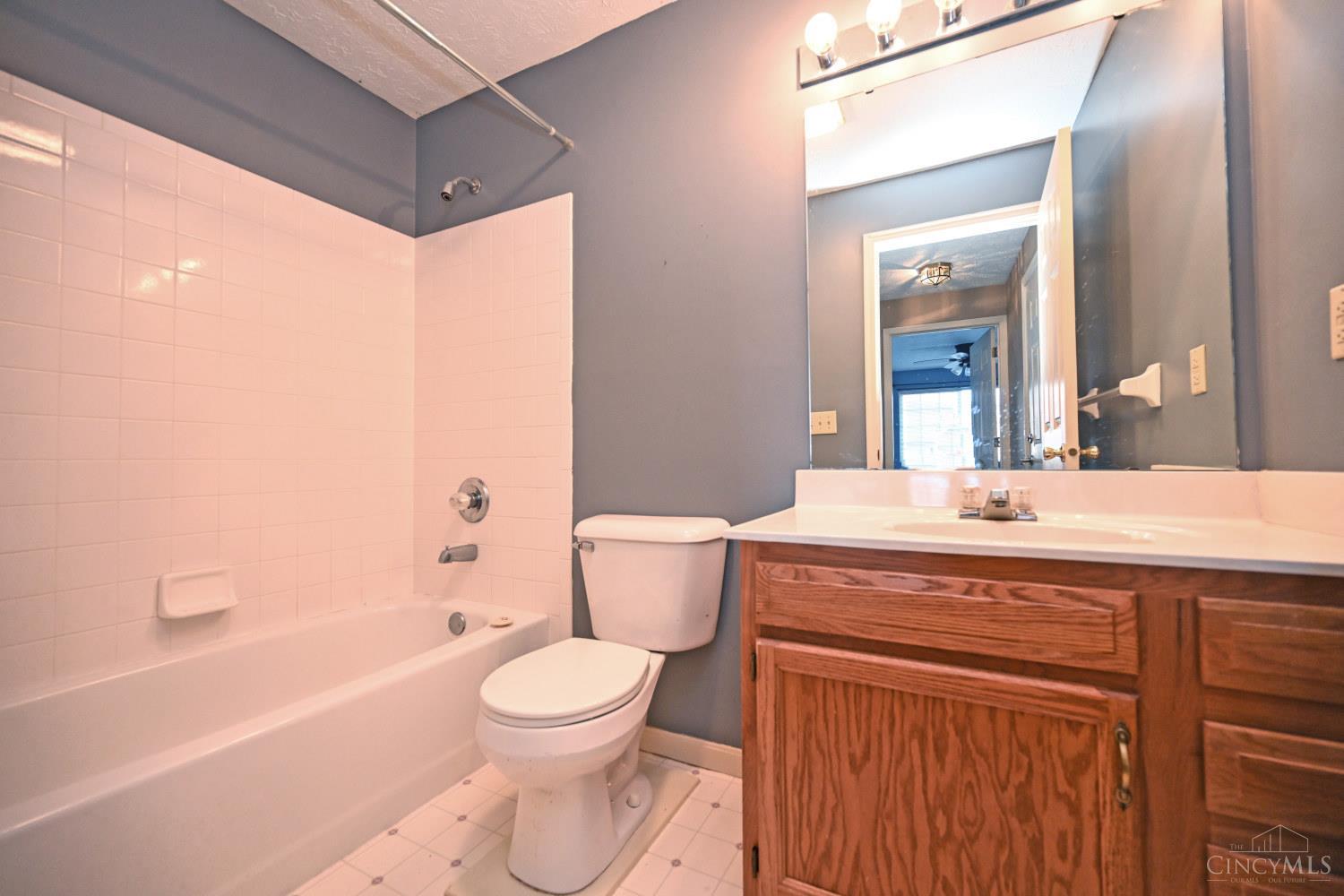5761 Cheviot Road, Unit 3C Cincinnati, OH 45247 - Photo 28 of 34