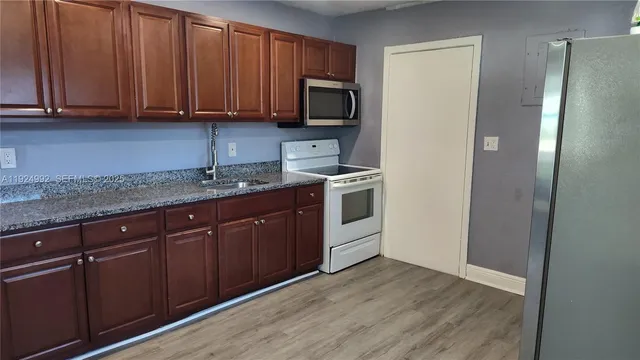 $1,990 | 849 West 2nd Street, Unit A, Riviera Beach, FL 33404