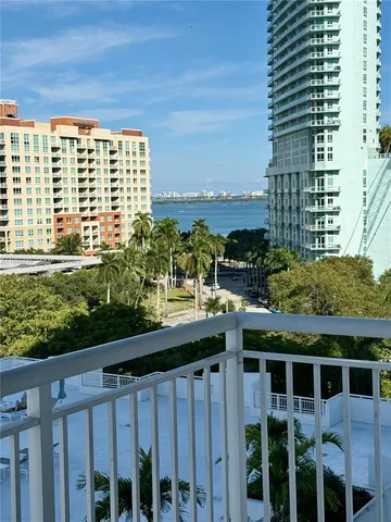 $2,900 | 275 Northeast 18th Street, Unit 910, Miami, FL 33132