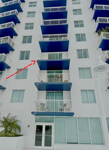 $2,900 | 275 Northeast 18th Street, Unit 910, Miami, FL 33132