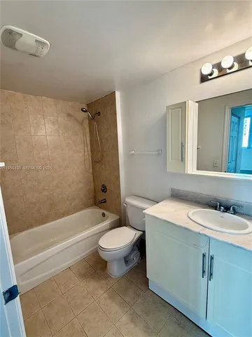 $2,900 | 275 Northeast 18th Street, Unit 910, Miami, FL 33132