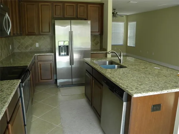$2,975 | 7810 Tuscany Woods Drive, Tampa, FL 33647