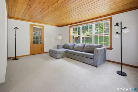 $929,000 | 3 Knickerbocker Avenue, Norwalk, CT 06855