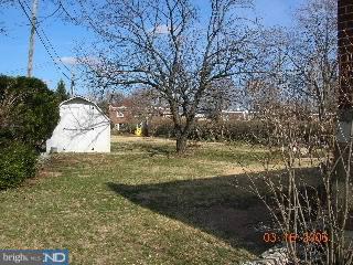 1129 Medway Road Philadelphia, PA 19115 - Photo 2 of 4