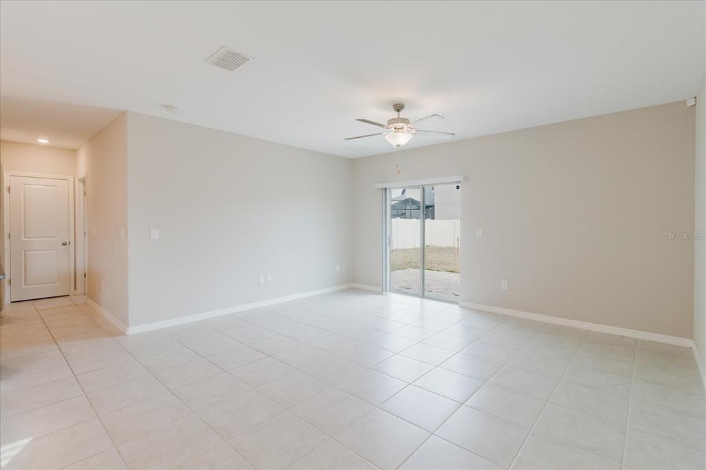 9411 Lemon Drop Loop Sun City Center, FL 33573 - Photo 11 of 41