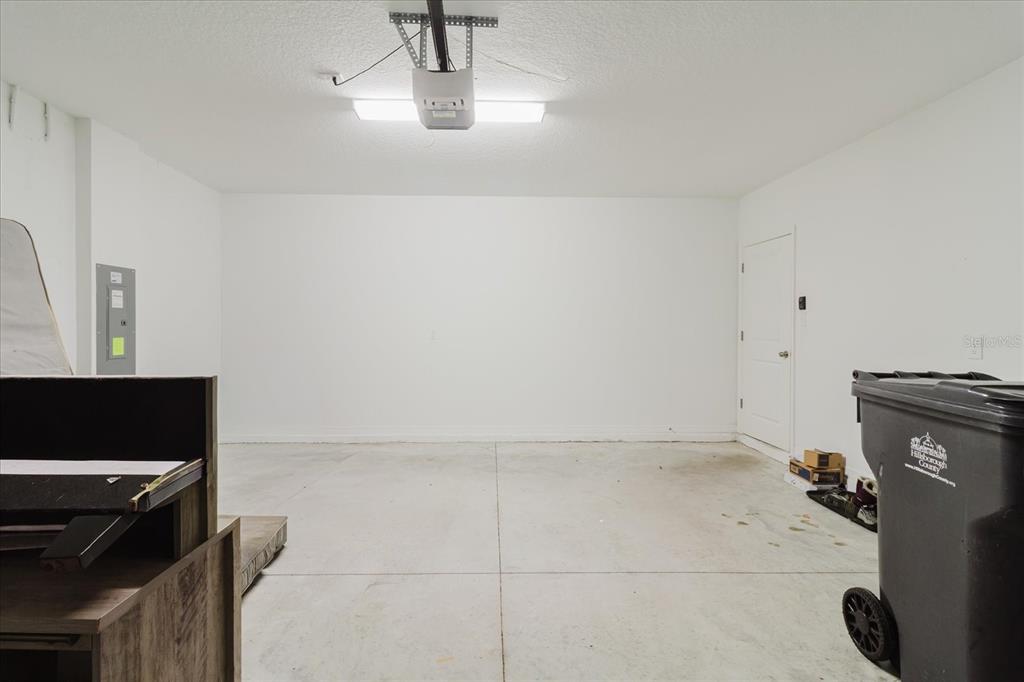 9411 Lemon Drop Loop Sun City Center, FL 33573 - Photo 35 of 41