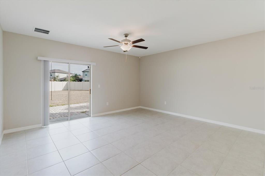 9411 Lemon Drop Loop Sun City Center, FL 33573 - Photo 10 of 41