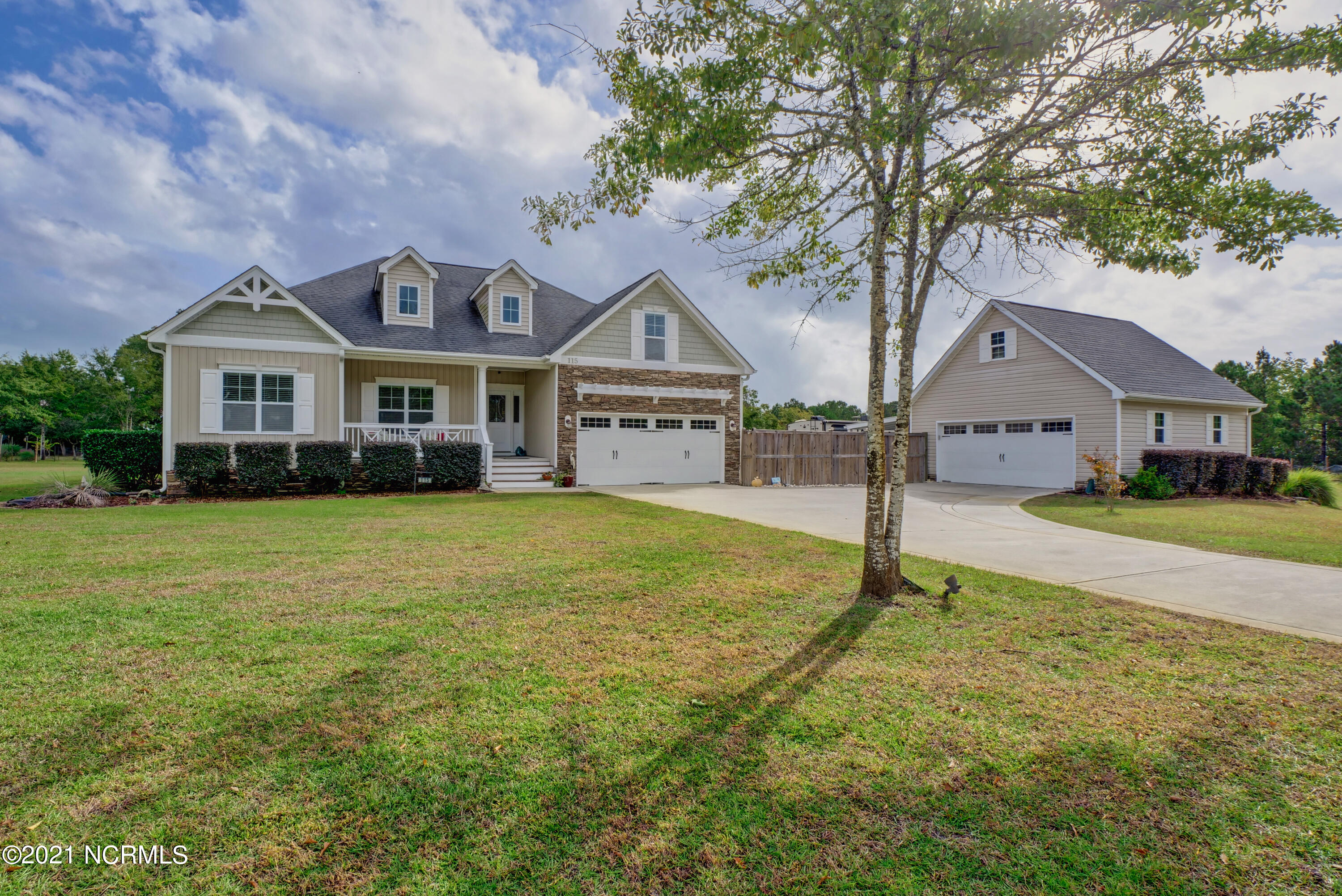 115 Calcos Court Holly Ridge, NC 28445 - Photo 2 of 45 115 Calcos Ct Holly Ridge NC-print-002-0