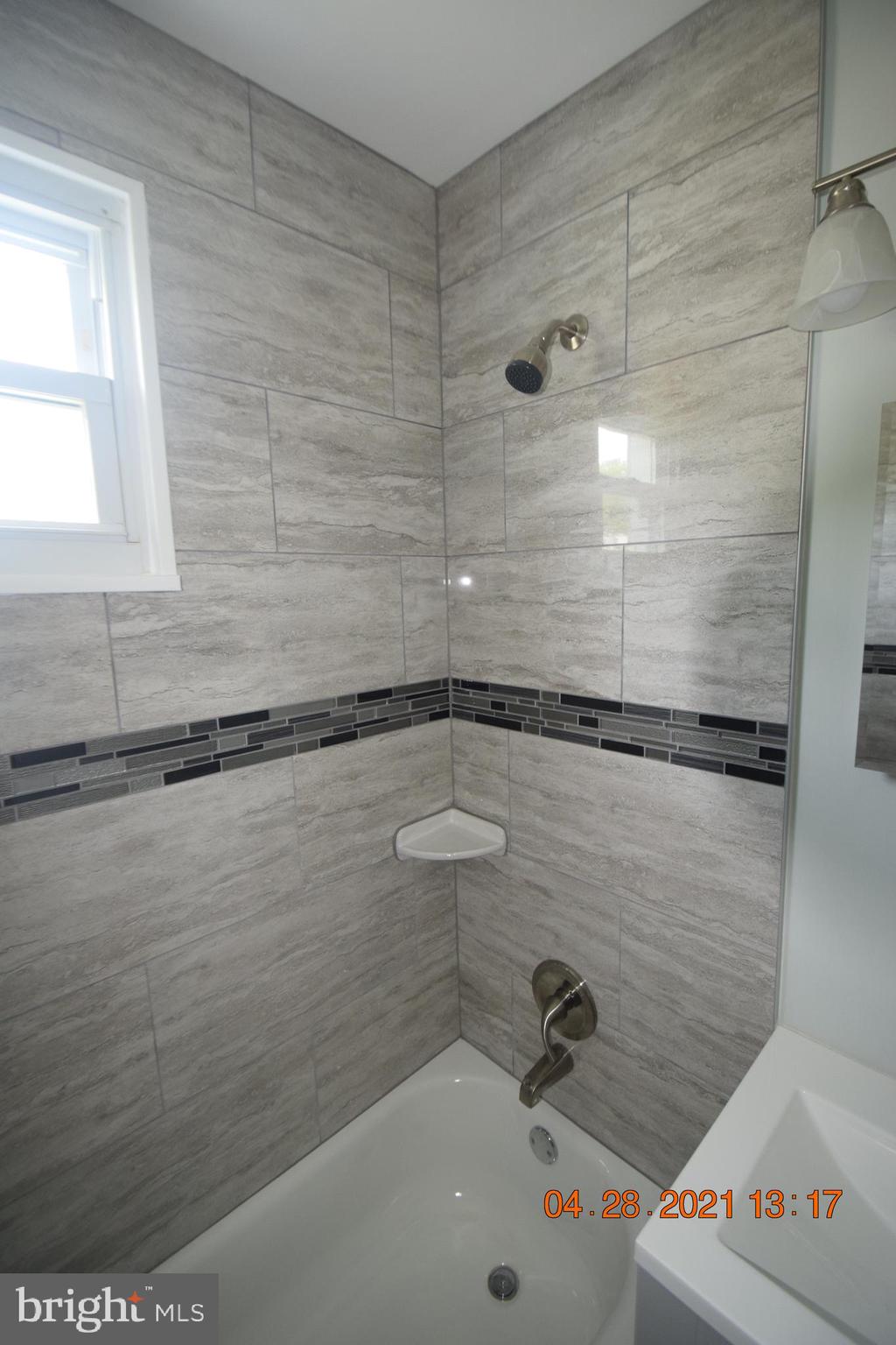 7702 Normandy Road Landover, MD 20785 - Photo 22 of 27 Bathroom