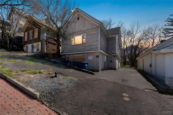$150,000 | 306 John Street, Syracuse, NY 13208