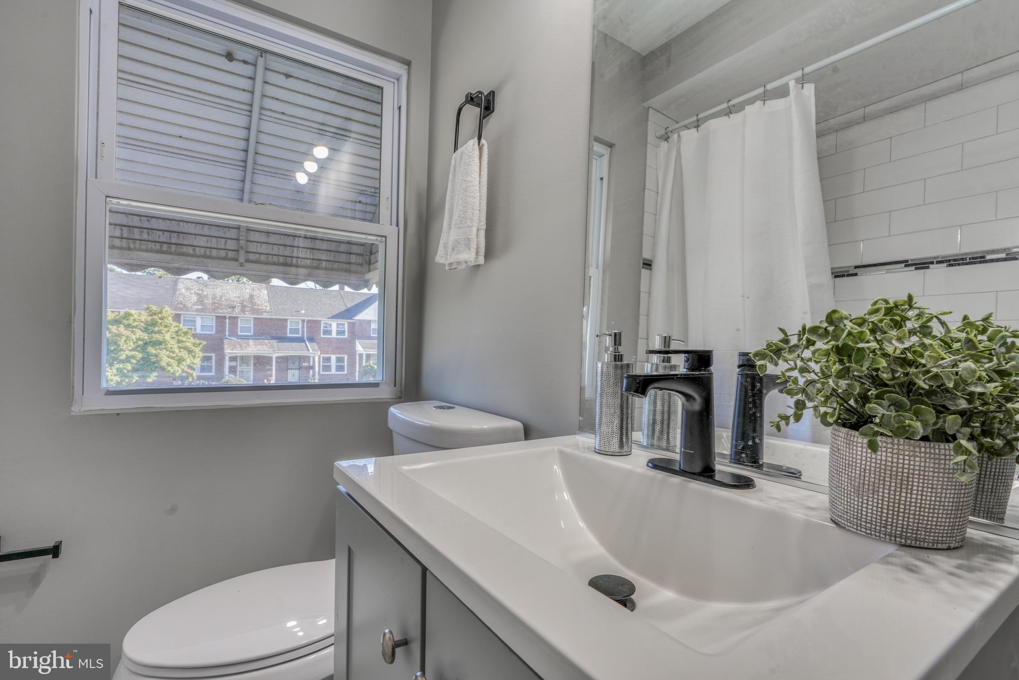 1300 Crofton Road Baltimore, MD 21239 - Photo 33 of 48