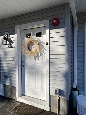 35 Fredonian Street, Unit K Shirley, MA 01464 - Photo 2 of 18 a view of entryway