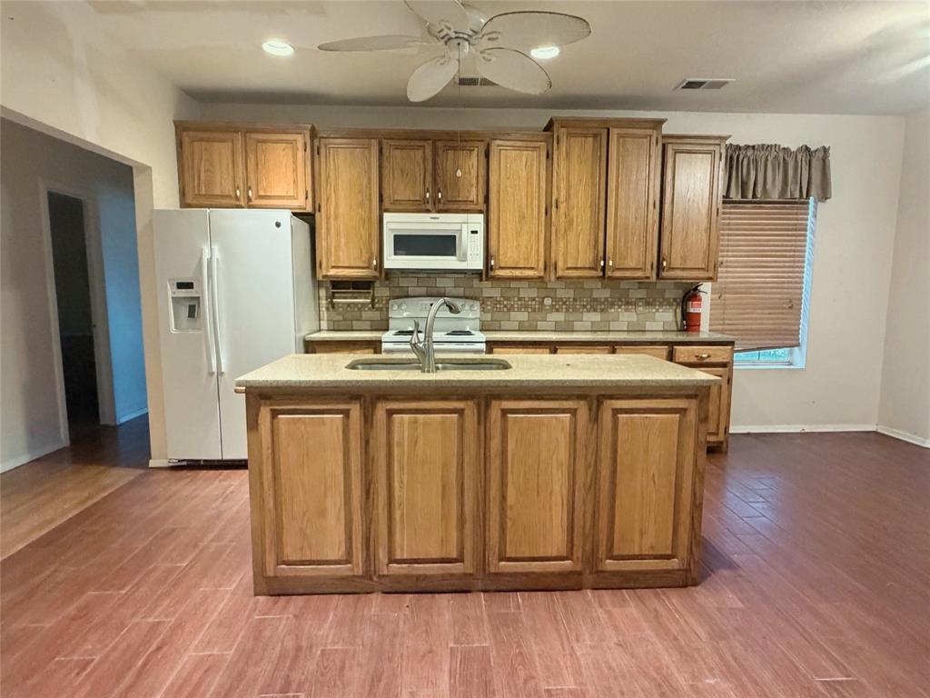 3210 East Lake Road Abilene, TX 79601 - Photo 9 of 27