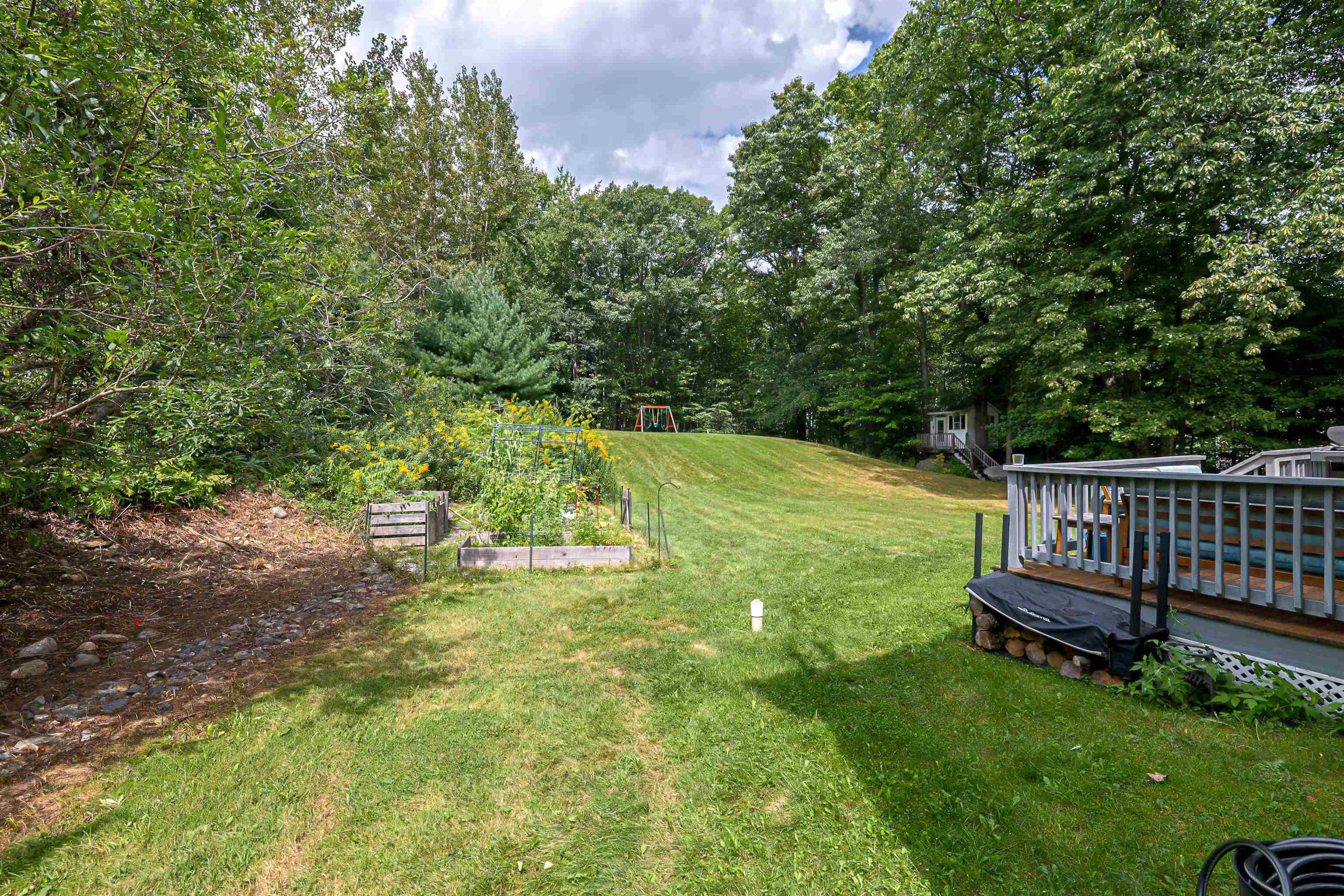 121 Birkdale Road Bedford, NH 03110 - Photo 35 of 44 Gallery Image 35