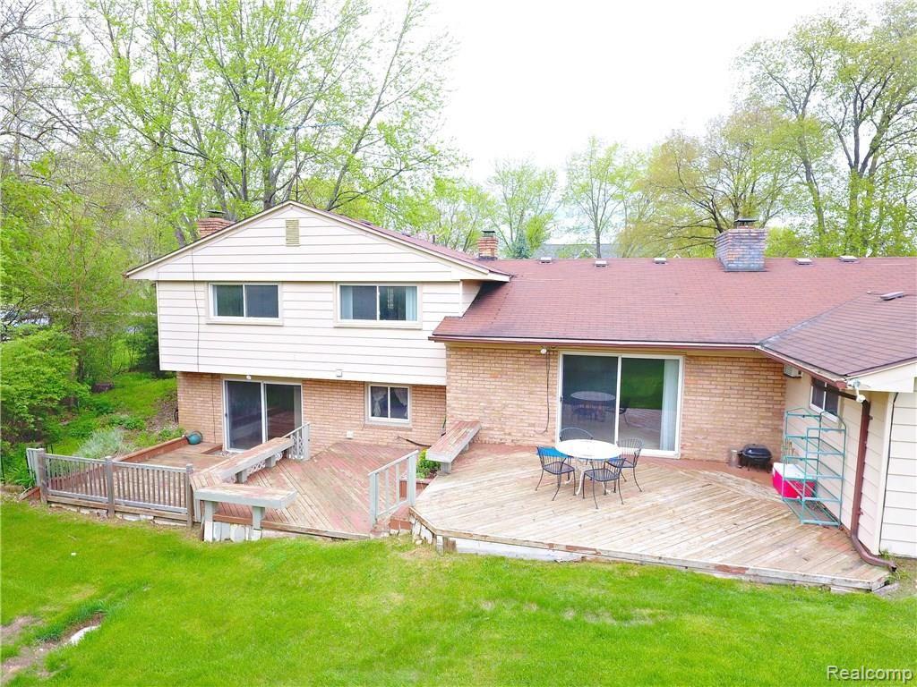 5940 Burnham Road Bloomfield Hills, MI 48301 - Photo 5 of 27