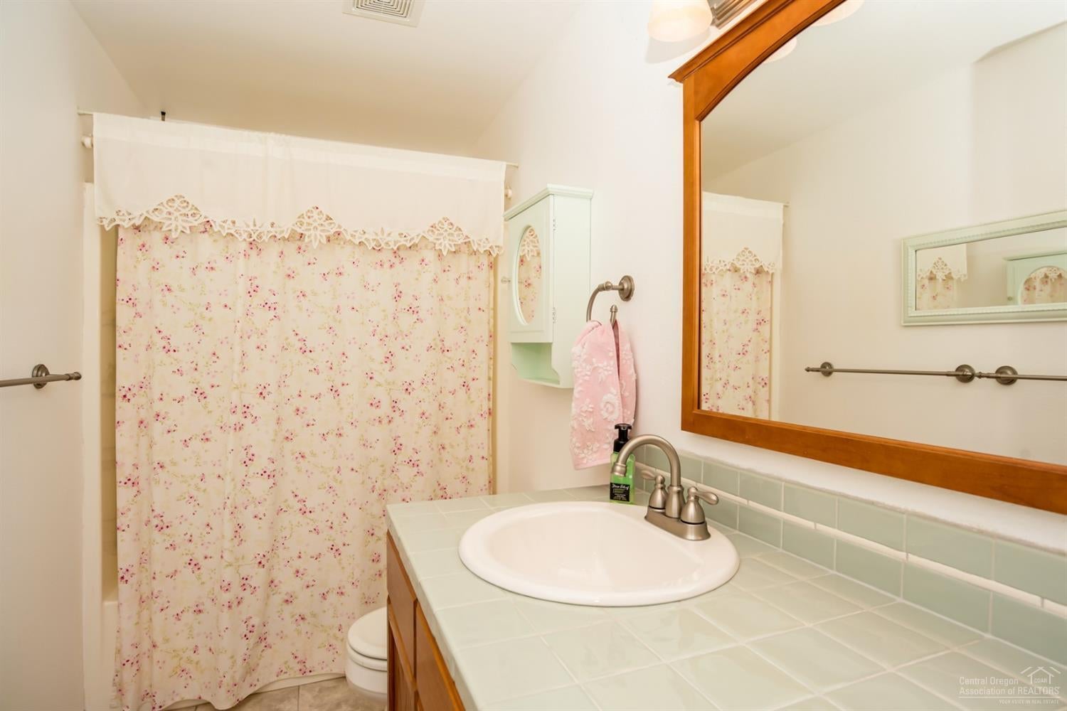19374 Mohawk Road Bend, OR 97702 - Photo 19 of 25 Gallery Image 19