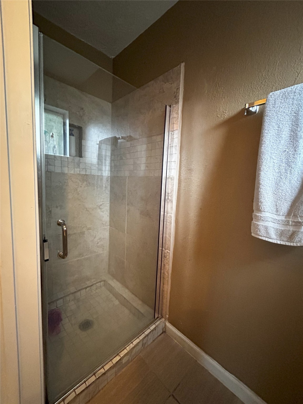4330 Tylergate Drive Spring, TX 77373 - Photo 20 of 25 a bathroom with a glass shower door