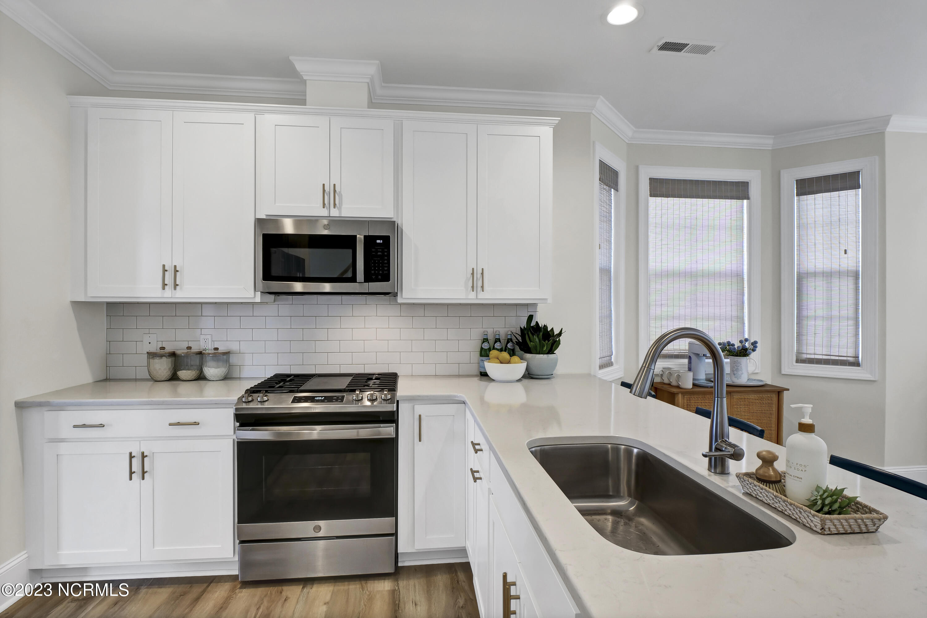 380 Lake Firefly Loop Holly Ridge, NC 28445 - Photo 11 of 75 P9833853