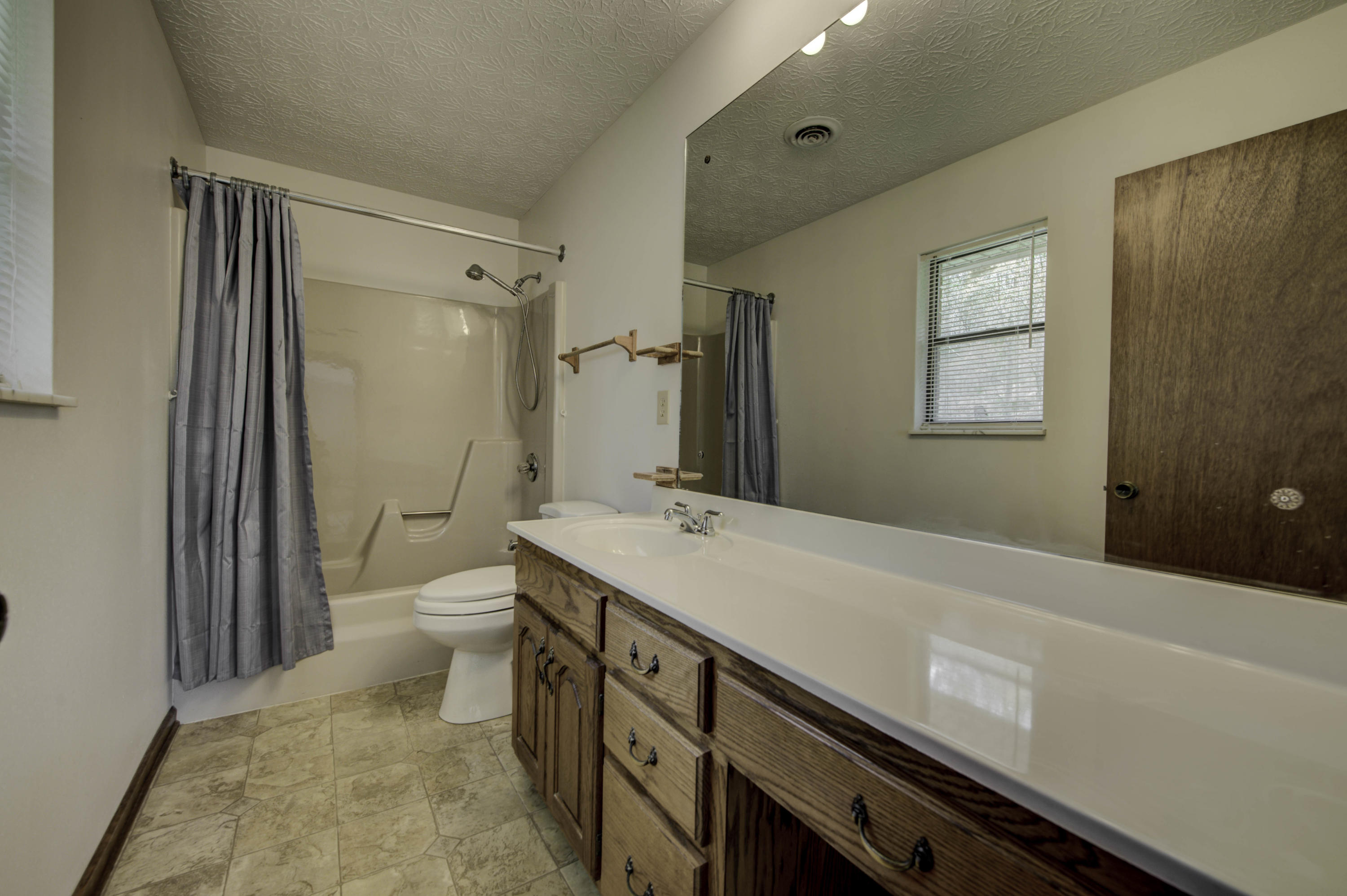 229 Marlow Road Clinton, TN 37716 - Photo 14 of 40 14
