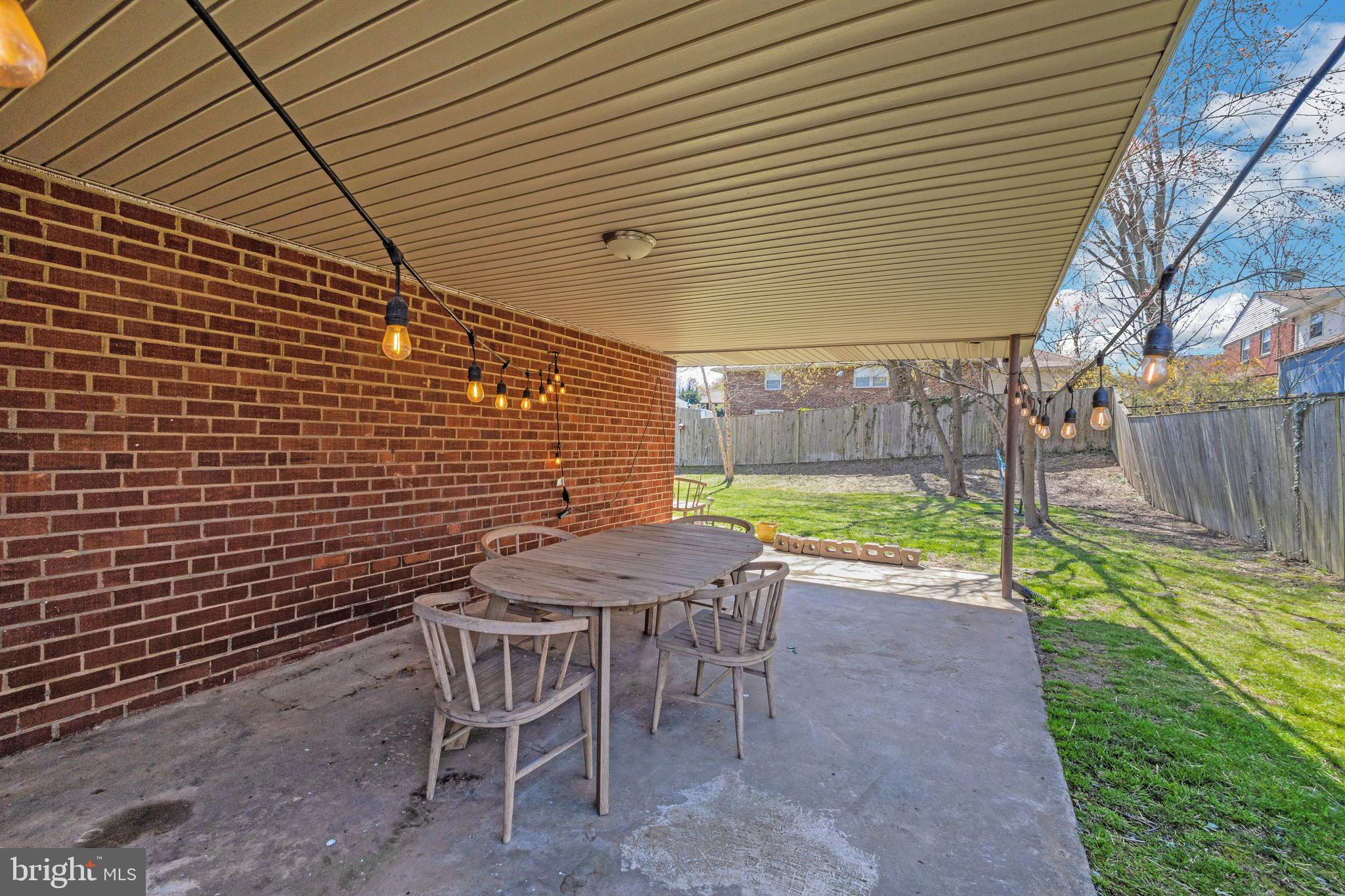 3143 Castleleigh Road Silver Spring, MD 20904 - Photo 4 of 32