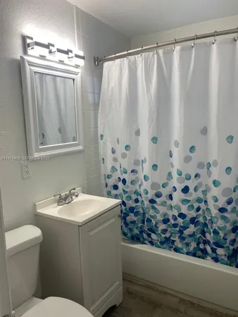 $1,799 | 6805 Abbott Avenue, Unit 7, Miami Beach, FL 33141