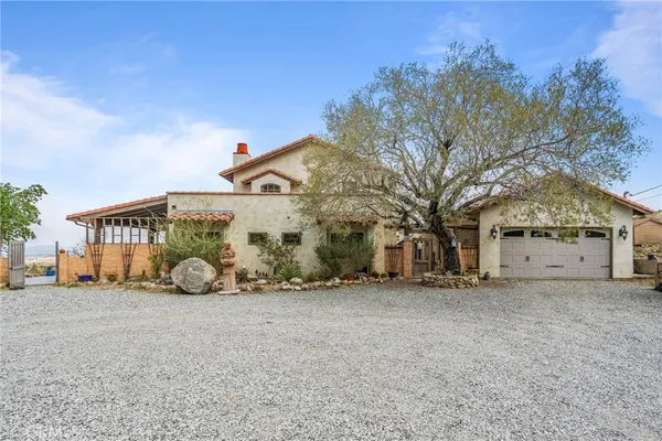 $715,000 | 9075 Mesa Vista Street, Apple Valley, CA 92308