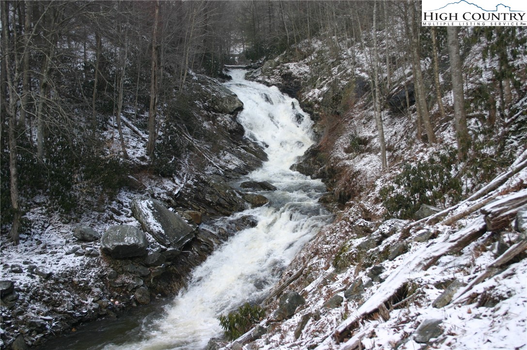 2583 Howard's Creek Road Boone, NC 28607 - Photo 16 of 50 Gallery Image 16