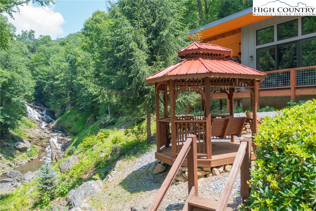 2583 Howard's Creek Road Boone, NC 28607 - Photo 18 of 50 Gallery Image 18