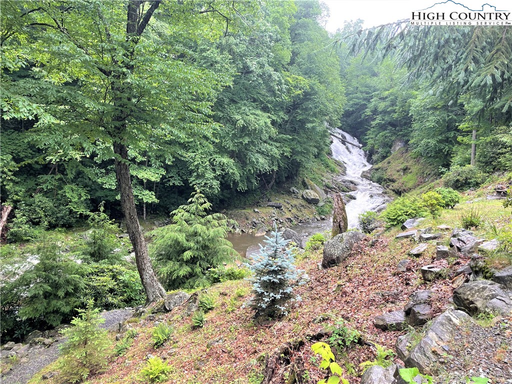 2583 Howard's Creek Road Boone, NC 28607 - Photo 21 of 50 Gallery Image 21