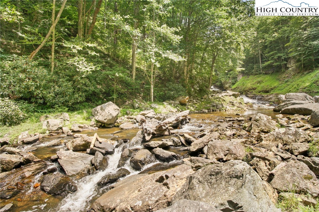 2583 Howard's Creek Road Boone, NC 28607 - Photo 24 of 50 Gallery Image 24