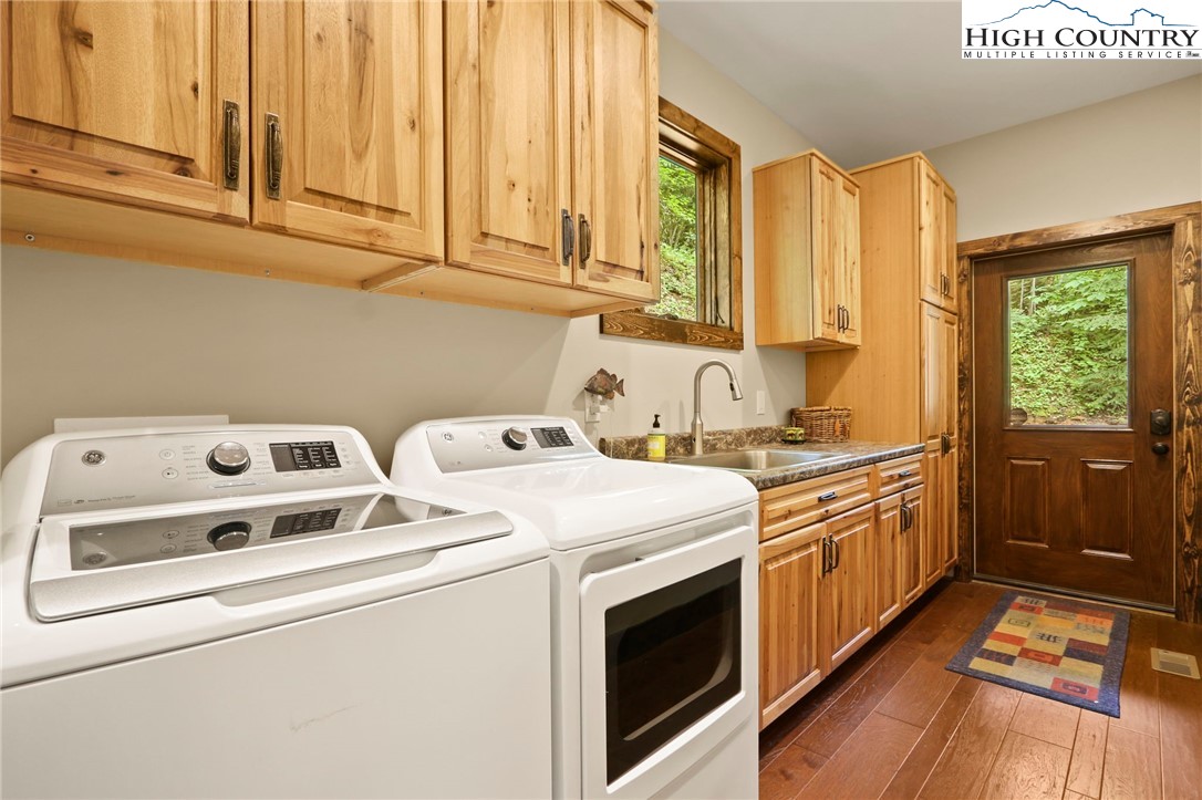 2583 Howard's Creek Road Boone, NC 28607 - Photo 41 of 50 Gallery Image 41