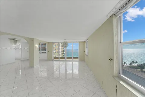 $849,000 | 1920 South Ocean Drive, Unit 16B, Hallandale Beach, FL 33009