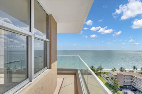 $849,000 | 1920 South Ocean Drive, Unit 16B, Hallandale Beach, FL 33009
