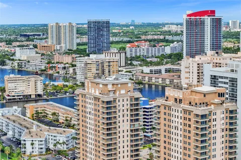 $849,000 | 1920 South Ocean Drive, Unit 16B, Hallandale Beach, FL 33009