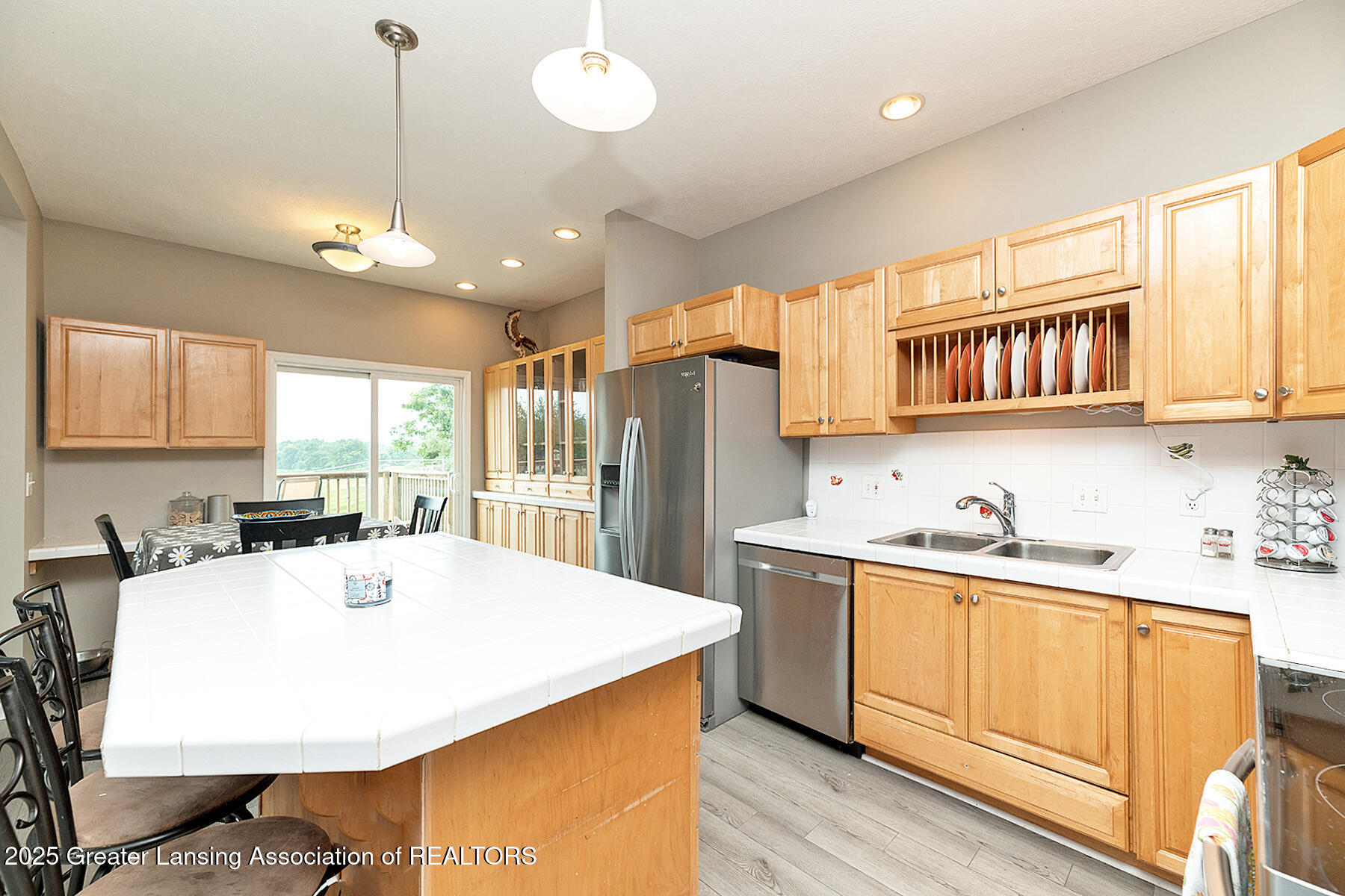 13689 Oneida Road Grand Ledge, MI 48837 - Photo 16 of 32 12