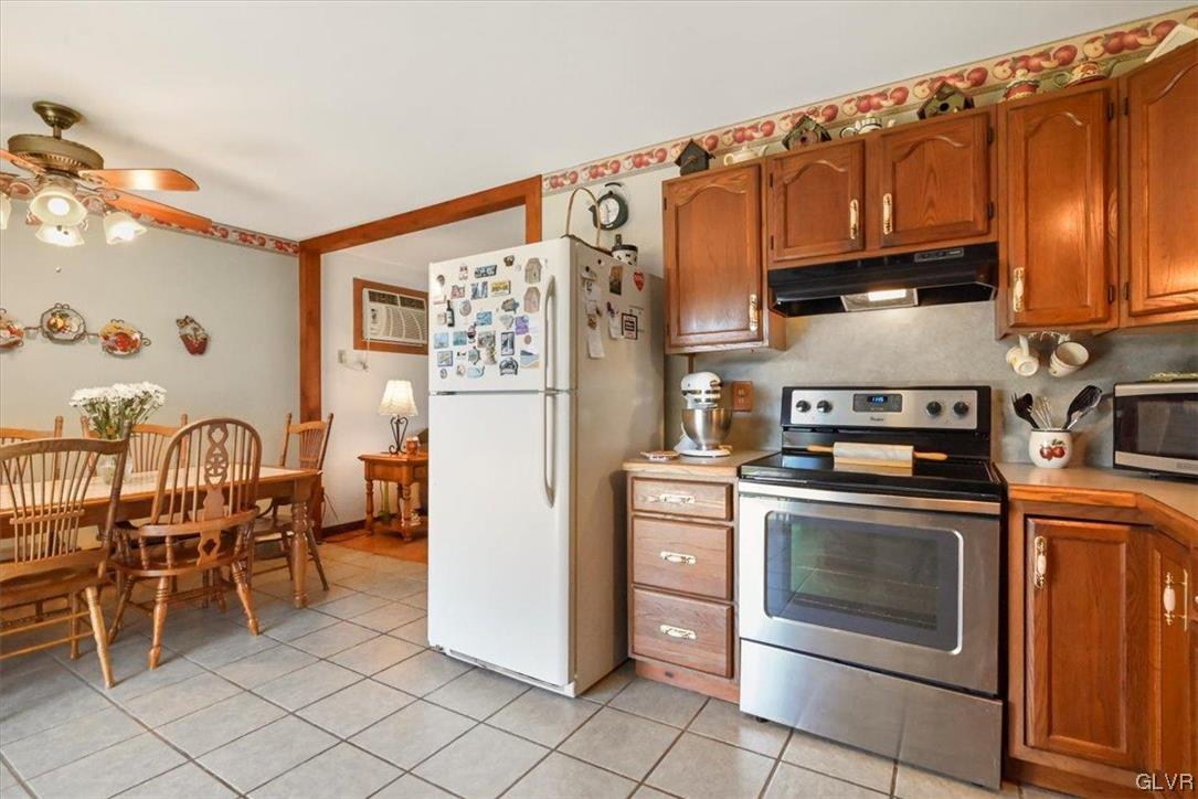 346 Long Mountain Road Effort, PA 18330 - Photo 15 of 48 Kitchen