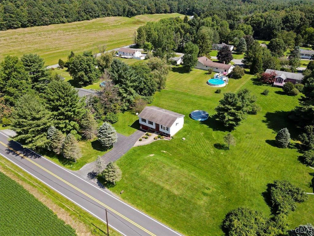 346 Long Mountain Road Effort, PA 18330 - Photo 3 of 48 Gallery Image 3