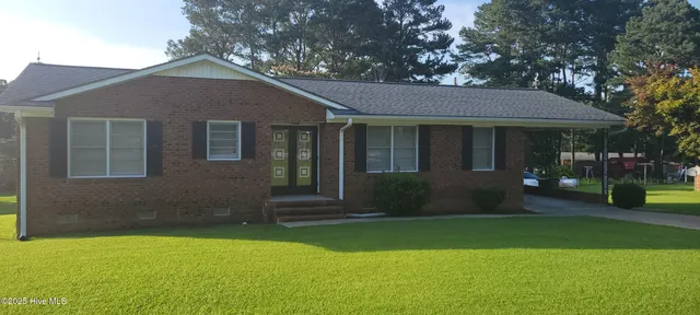 $167,000 | 102 Carver Drive, Snow Hill, NC 28580