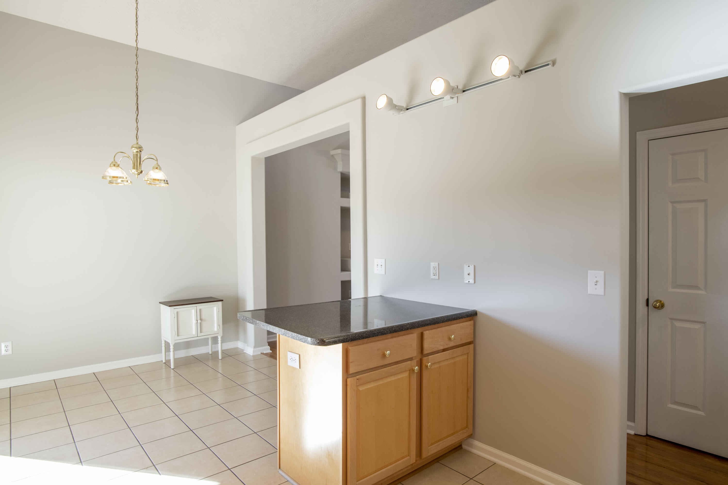 2549 Spring Valley Loop Lexington, KY 40511 - Photo 12 of 37 SpringValley__19
