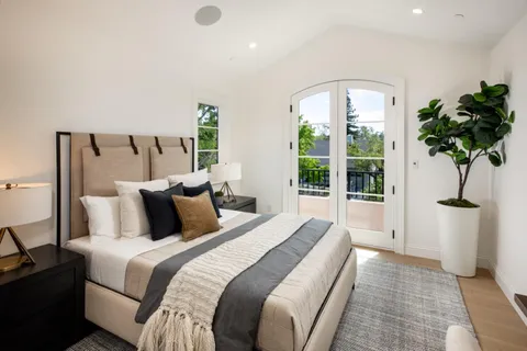 $4,288,000 | 2034 Washington Avenue, Redwood City, CA 94061