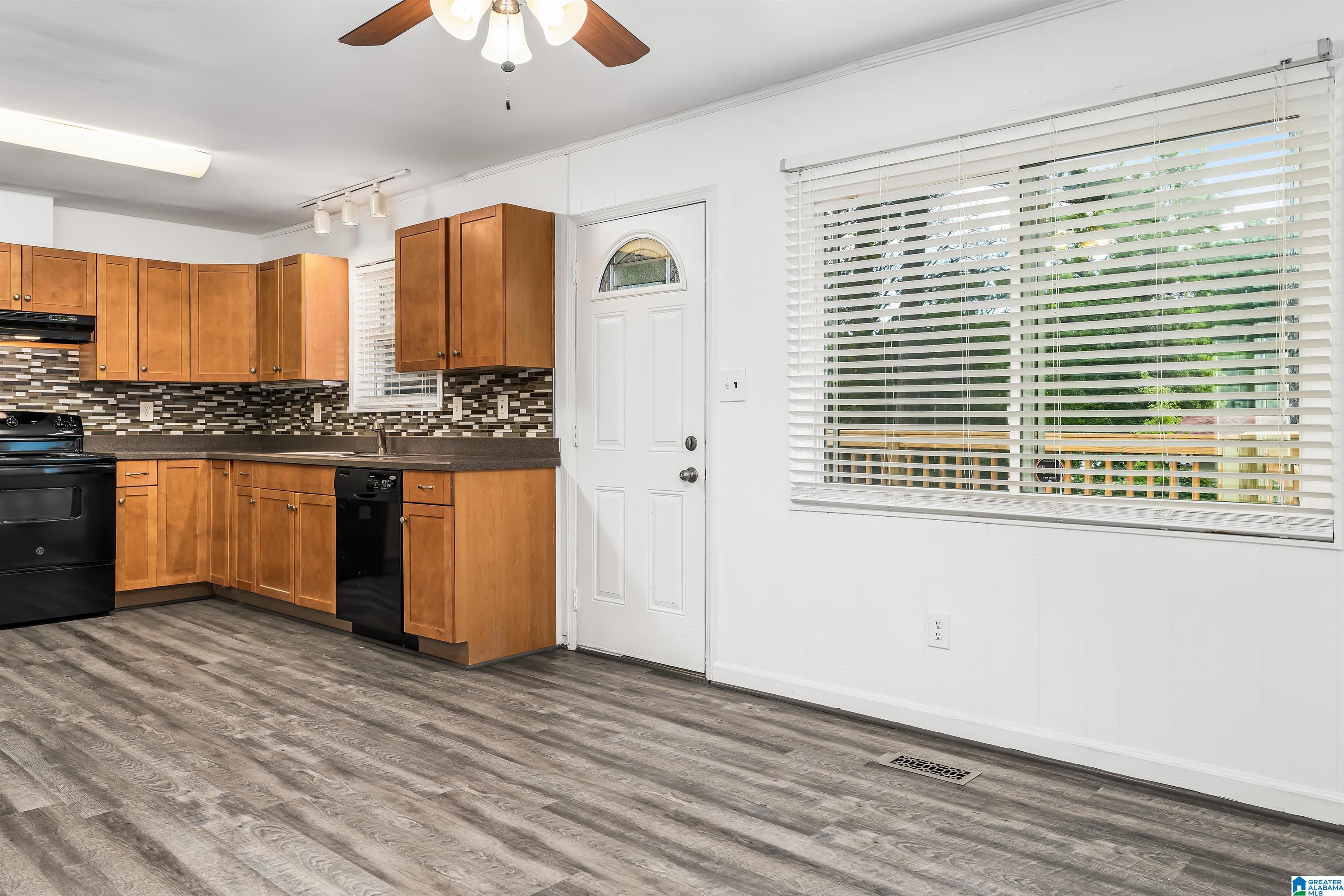 1925 Ridgemont Road Birmingham, AL 35235 - Photo 6 of 17