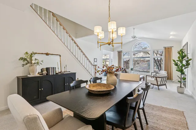 $799,900 | 870 Lake Hollow, Unit C, Brookfield, WI 53005