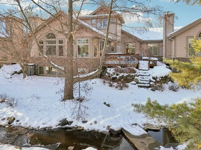 $799,900 | 870 Lake Hollow, Unit C, Brookfield, WI 53005